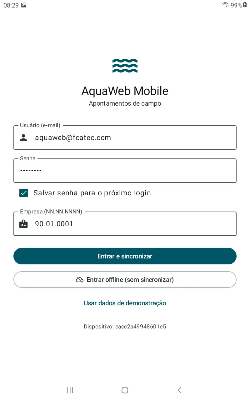 Tela de login do AquaWeb Mobile: campos Usuário (e-mail), Senha, a opção "Salvar senha para o próximo login" marcada, o campo Empresa (NN.NN.NNNN), e os botões "Entrar e sincronizar", "Entrar offline (sem sincronizar)" e "Usar dados de demonstração"