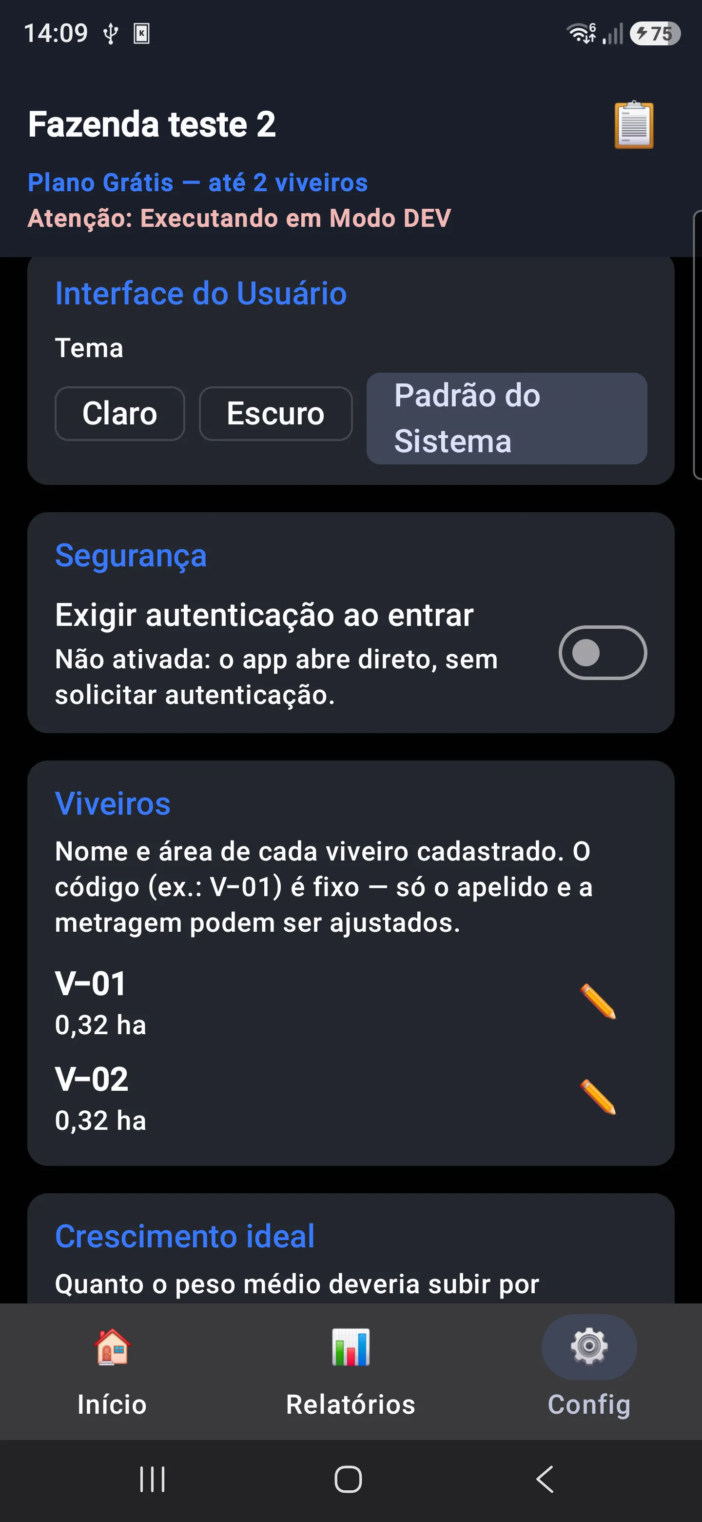 Tela de Configurações do ViveiroTech: seção “Interface do Usuário” com o seletor de tema (Claro / Escuro / Padrão do Sistema), seção “Segurança” com o interruptor “Exigir autenticação ao entrar” desativado, e seção “Viveiros” listando V-01 (0,32 ha) e V-02 (0,32 ha), cada um com um ícone de editar